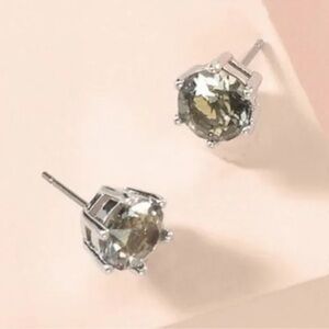 New with box Stella & dot Sparkle Stud earrings Smokey gray jewelry